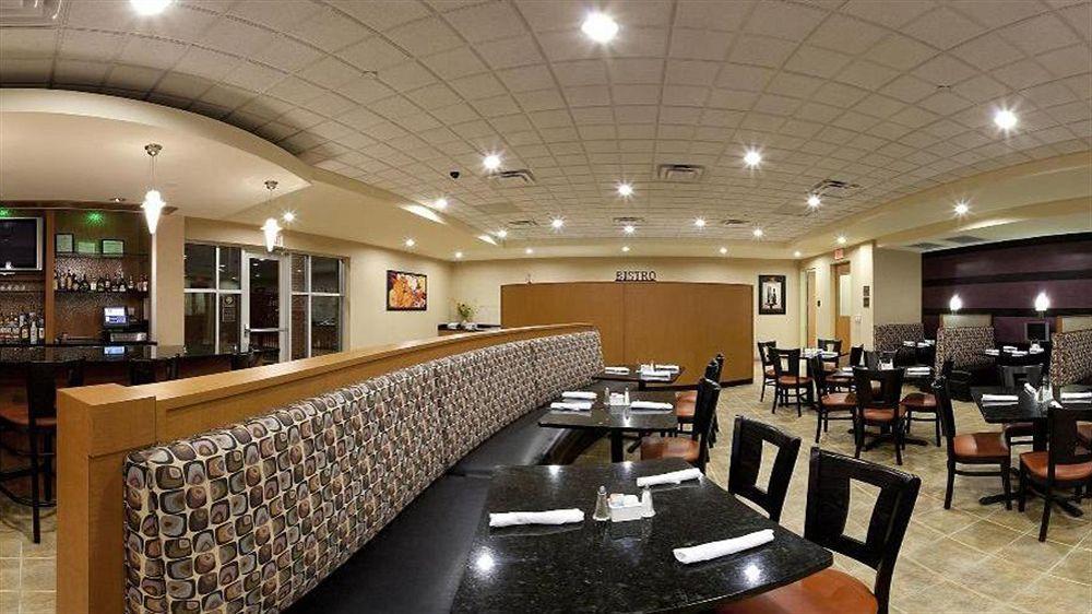 Holiday Inn Hotel & Suites Gateway By Ihg Williamsburg Ngoại thất bức ảnh