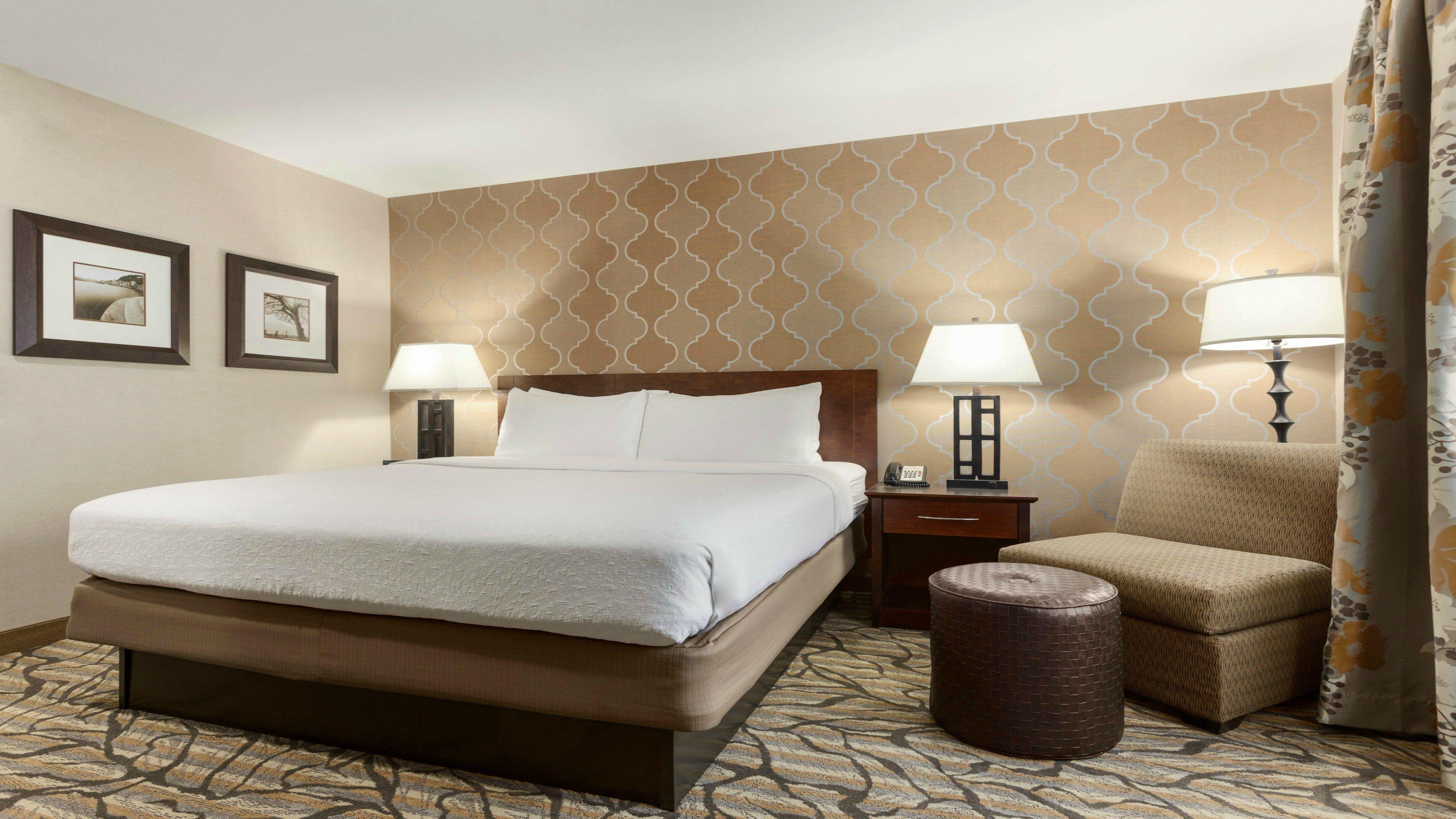 Holiday Inn Hotel & Suites Gateway By Ihg Williamsburg Ngoại thất bức ảnh