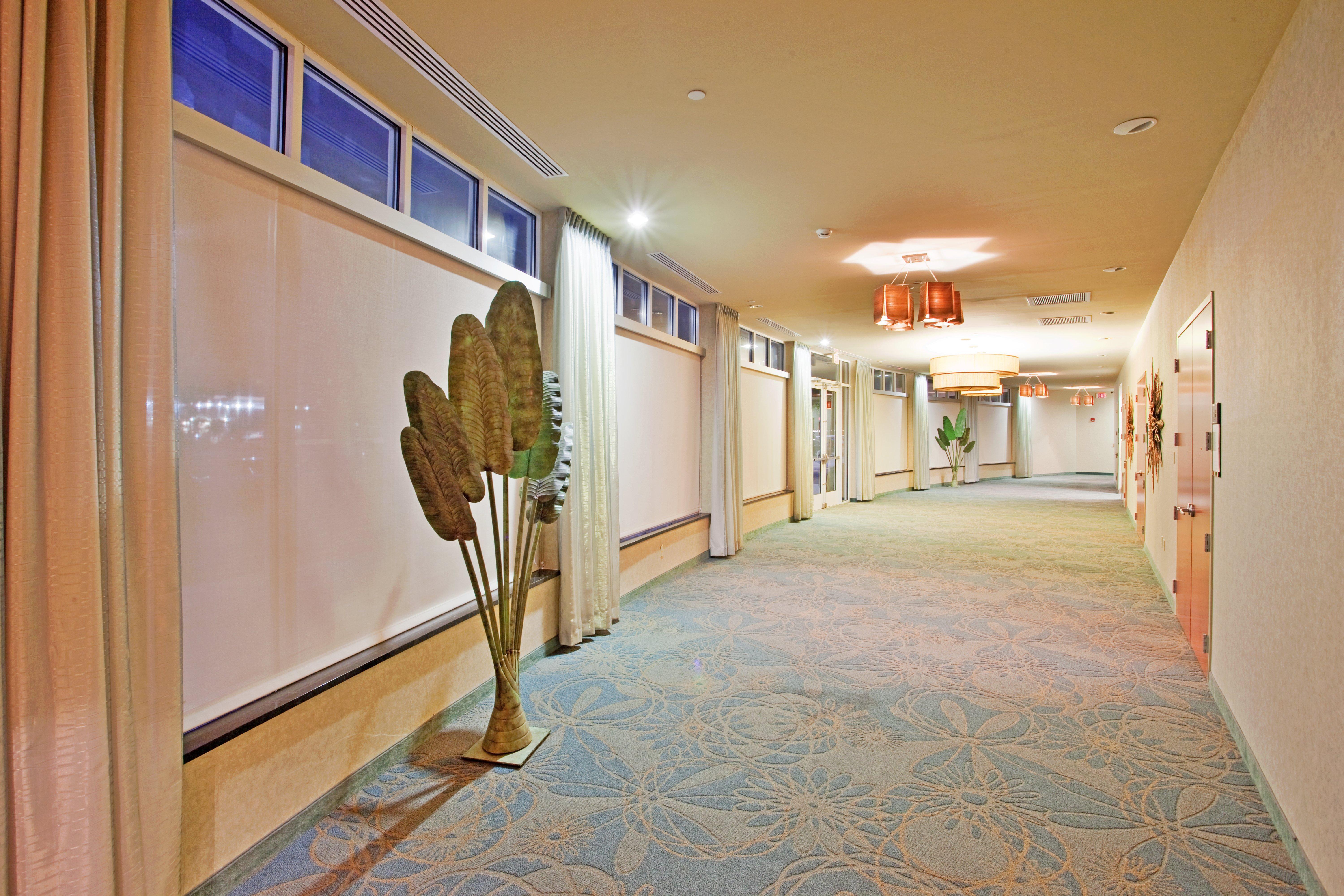 Holiday Inn Hotel & Suites Gateway By Ihg Williamsburg Ngoại thất bức ảnh